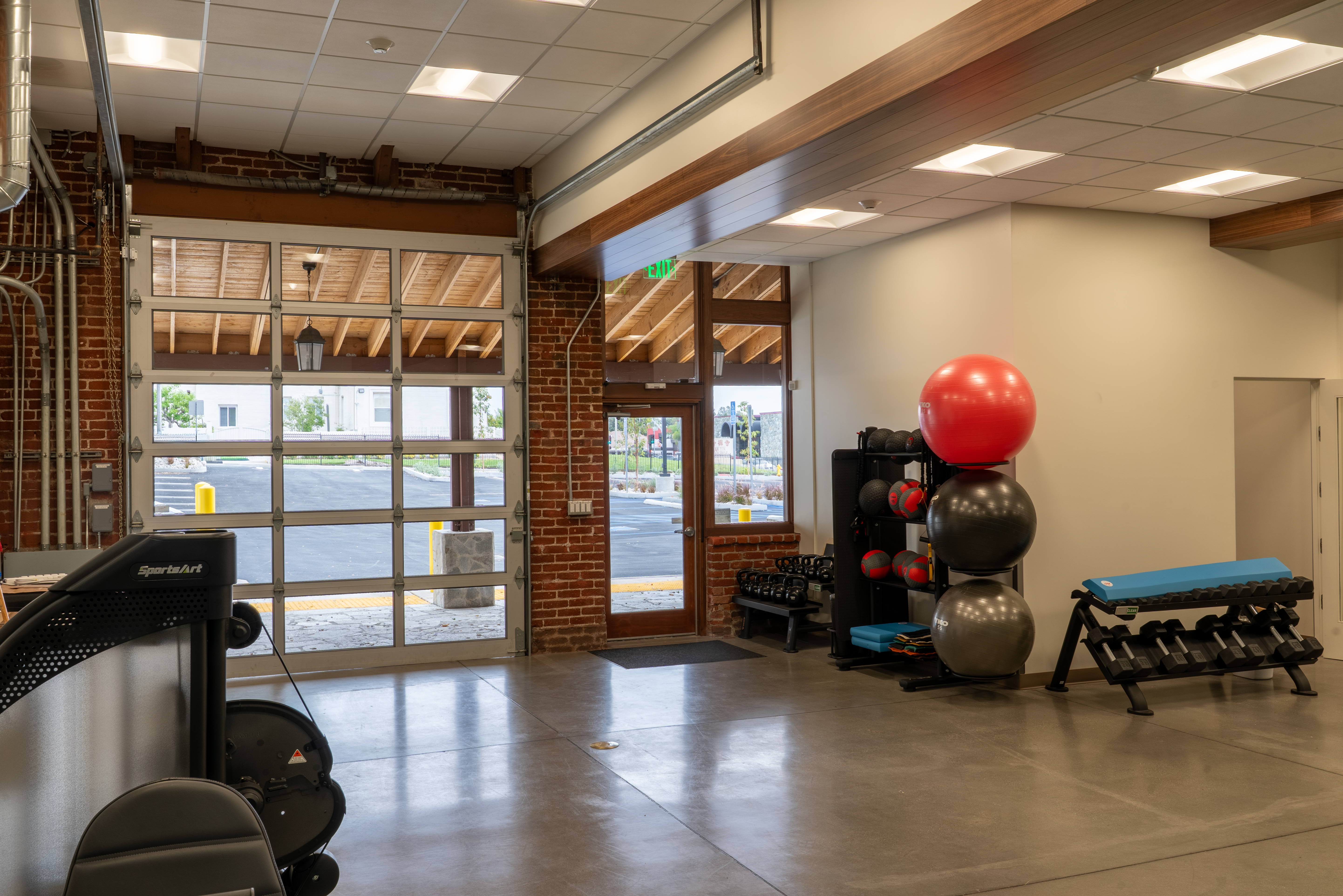 Casa Colina Physical Therapy & Rehabilitation Center – Monrovia interior